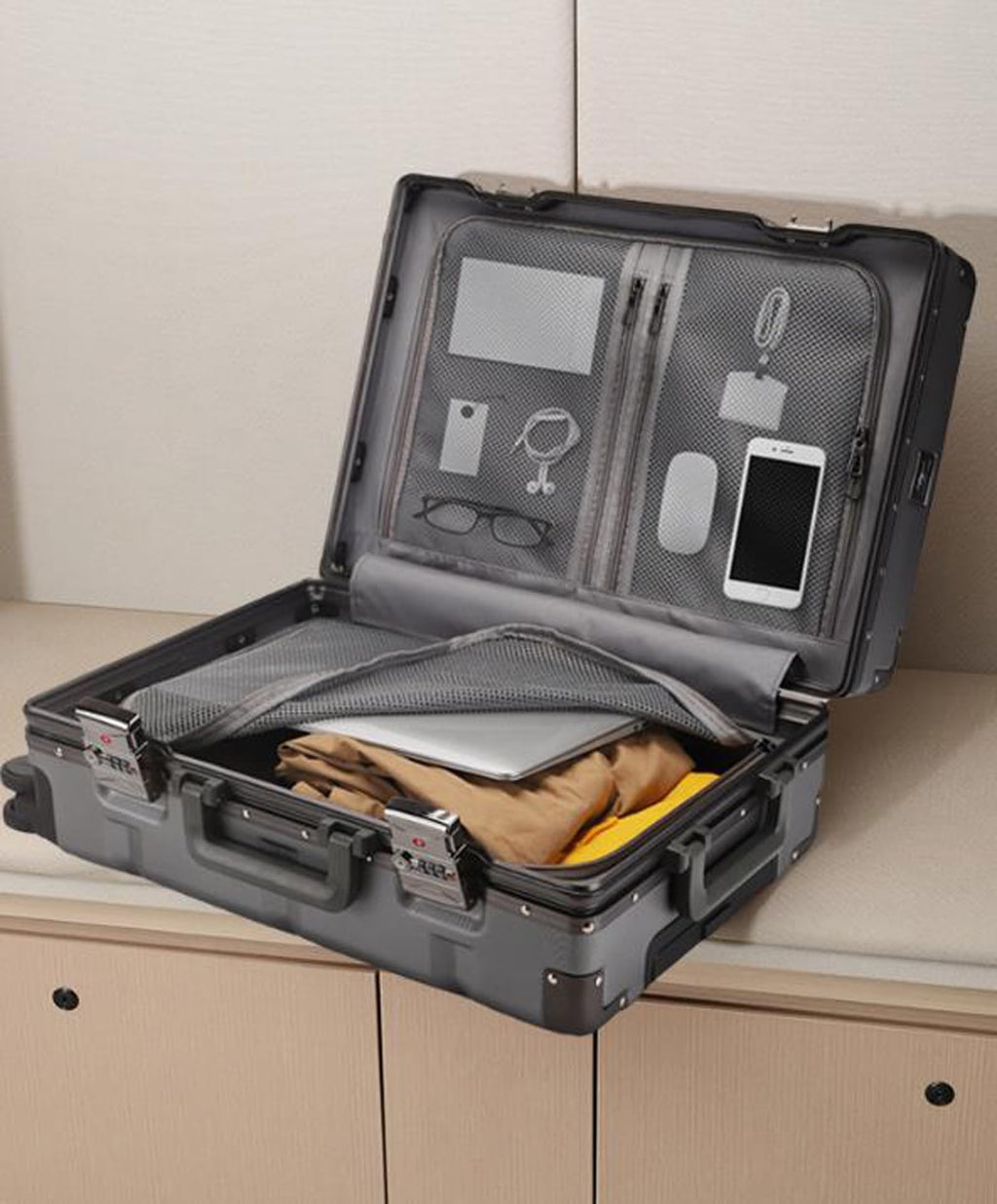 White Hard Shell Carry on Luggage G440